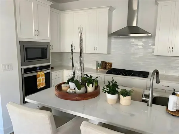 $405,000 | 5663 Del Coronado Drive, Apollo Beach, FL 33572