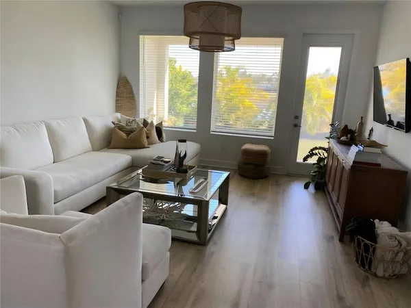 $405,000 | 5663 Del Coronado Drive, Apollo Beach, FL 33572