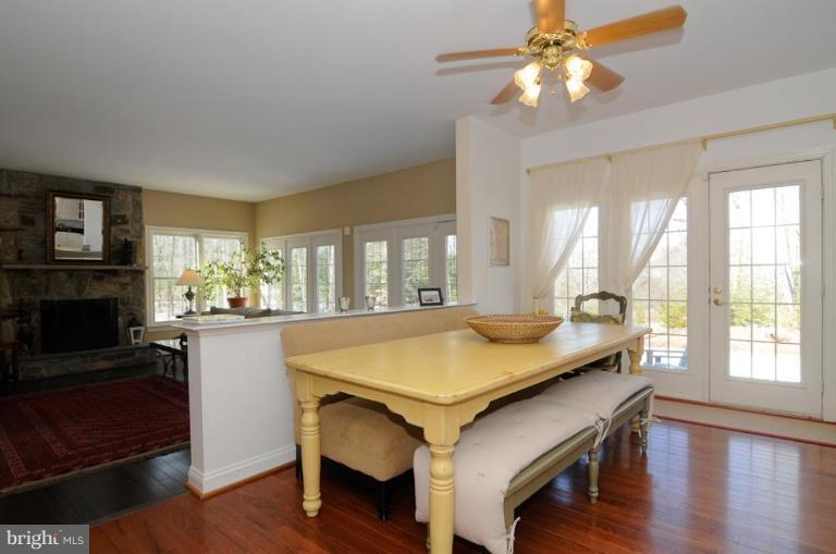 546 Coover Road Annapolis, MD 21401 - Photo 9 of 30 Breakfast Area