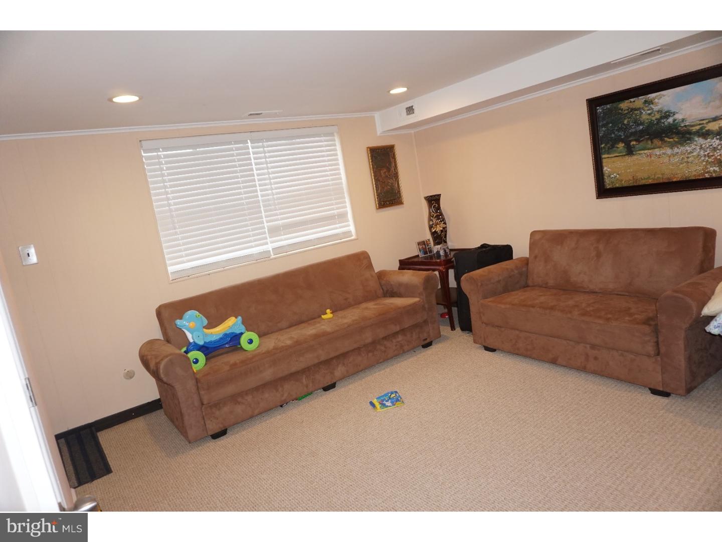 9940 Wingtip Road Philadelphia, PA 19115 - Photo 10 of 14 Bedroom 4