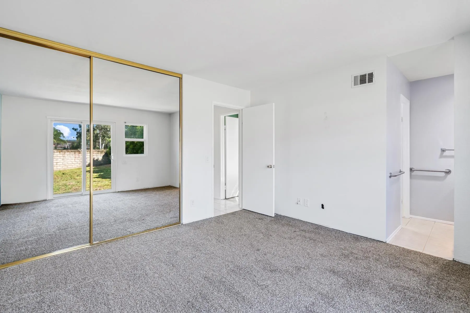 13246 Powers Court Poway, CA 92064 - Photo 24 of 39 an empty room with window