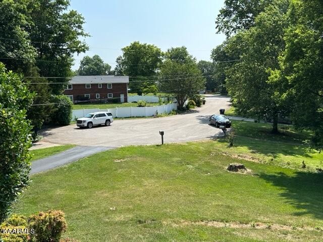 600 Schenley Road Knoxville, TN 37923 - Photo 38 of 38 a view of a swimming pool with a patio