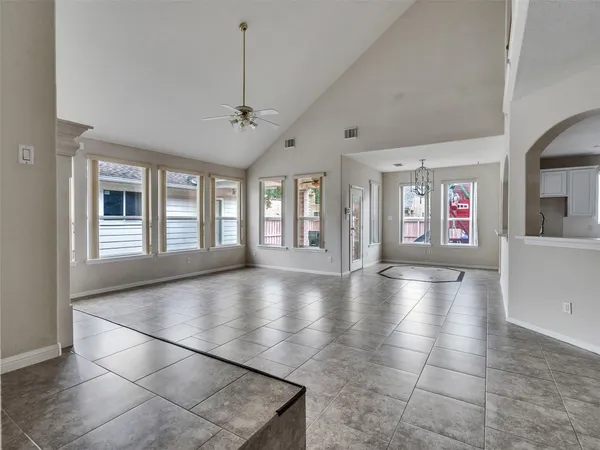 a view of livingroom and hardwood floor