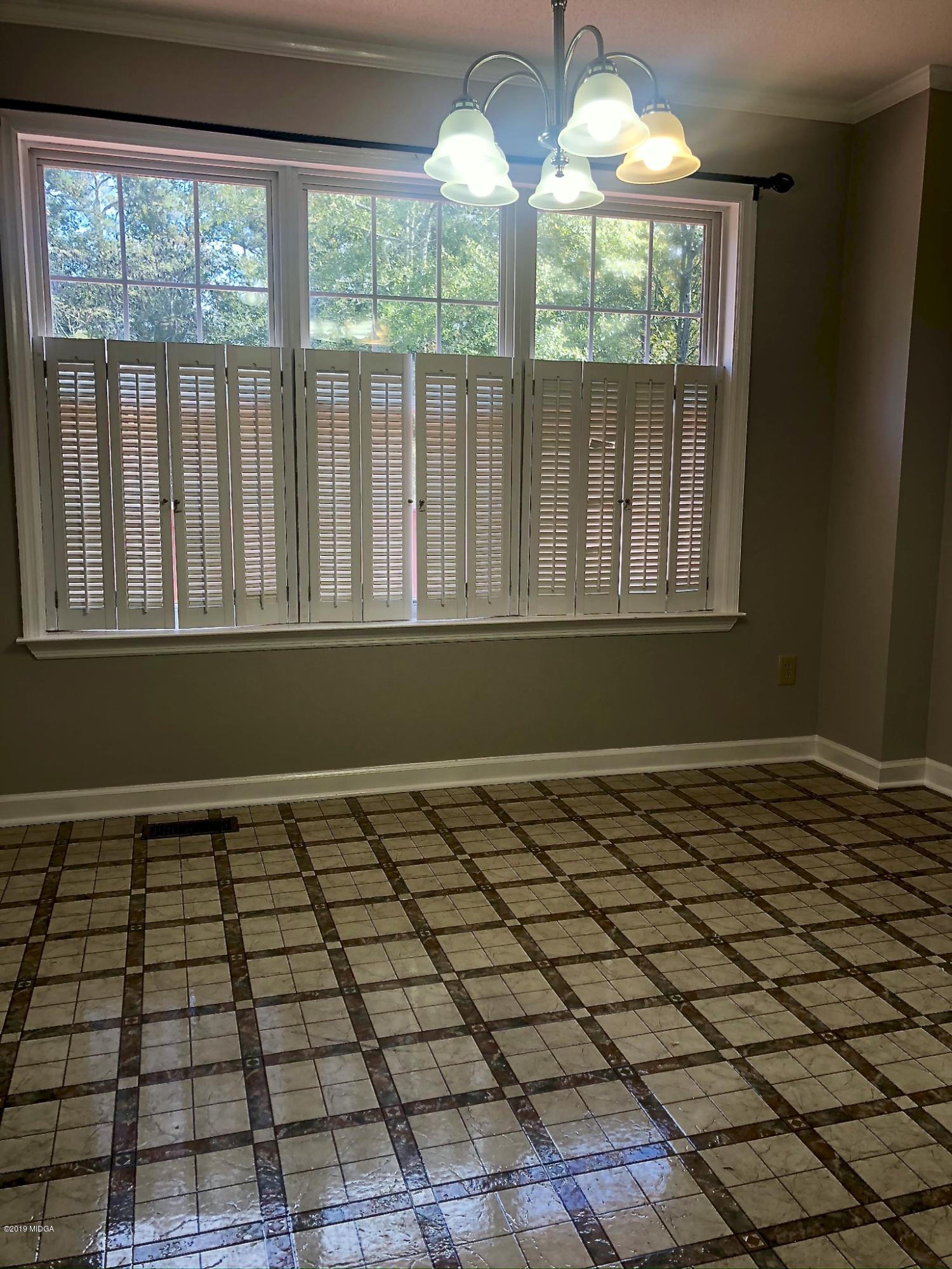 137 Deer Ridge Drive Lizella, GA 31052 - Photo 8 of 26 IMG_6248