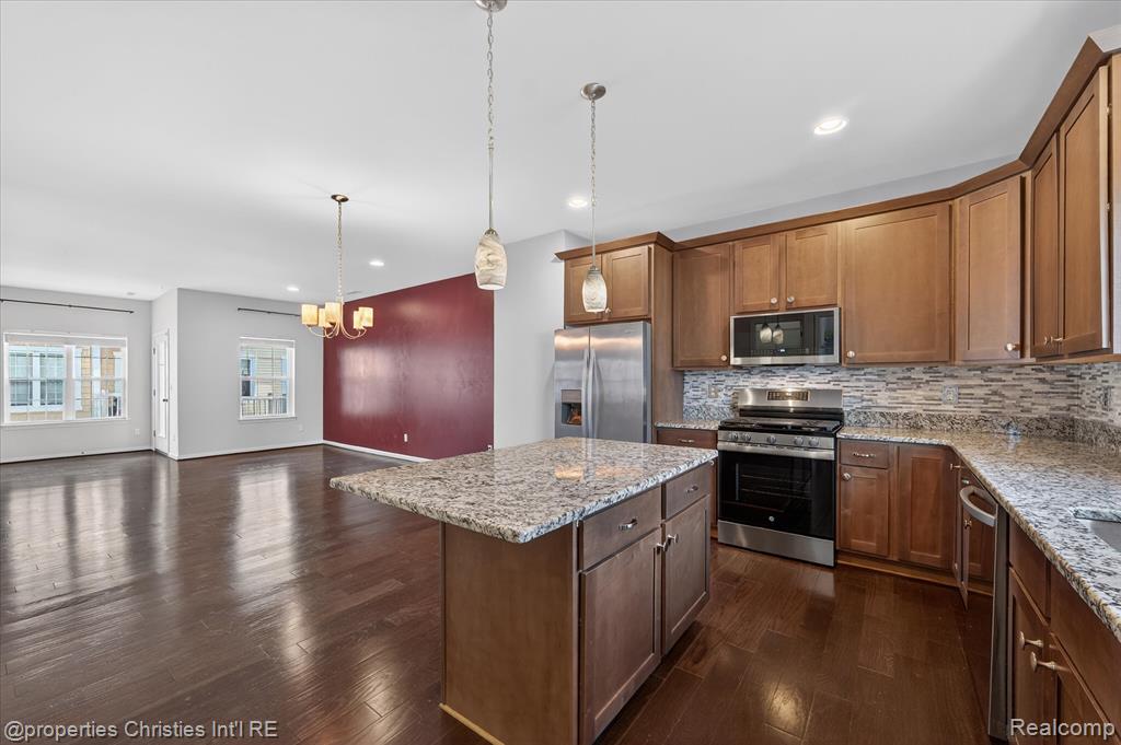 2683 Harvard Road Berkley, MI 48072 - Photo 17 of 60