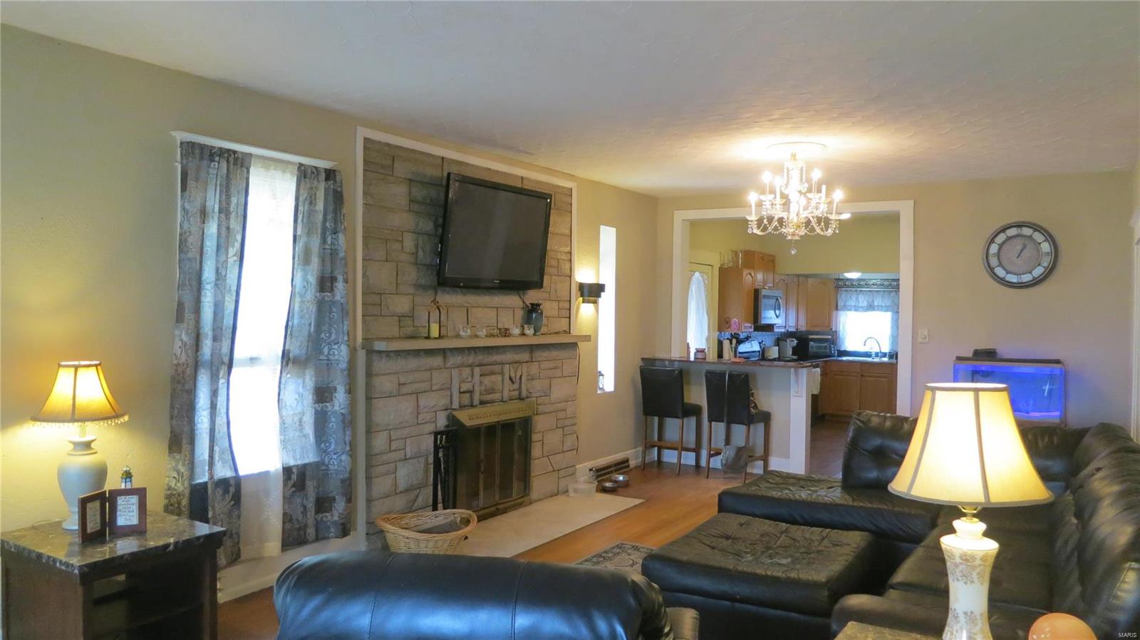 808 Ohio Avenue South Roxana, IL 62087 - Photo 2 of 24 Gallery Image 2