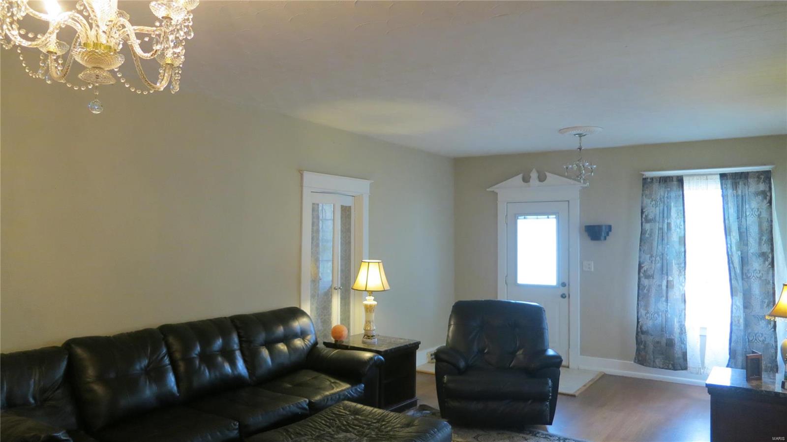 808 Ohio Avenue South Roxana, IL 62087 - Photo 3 of 24 Gallery Image 3
