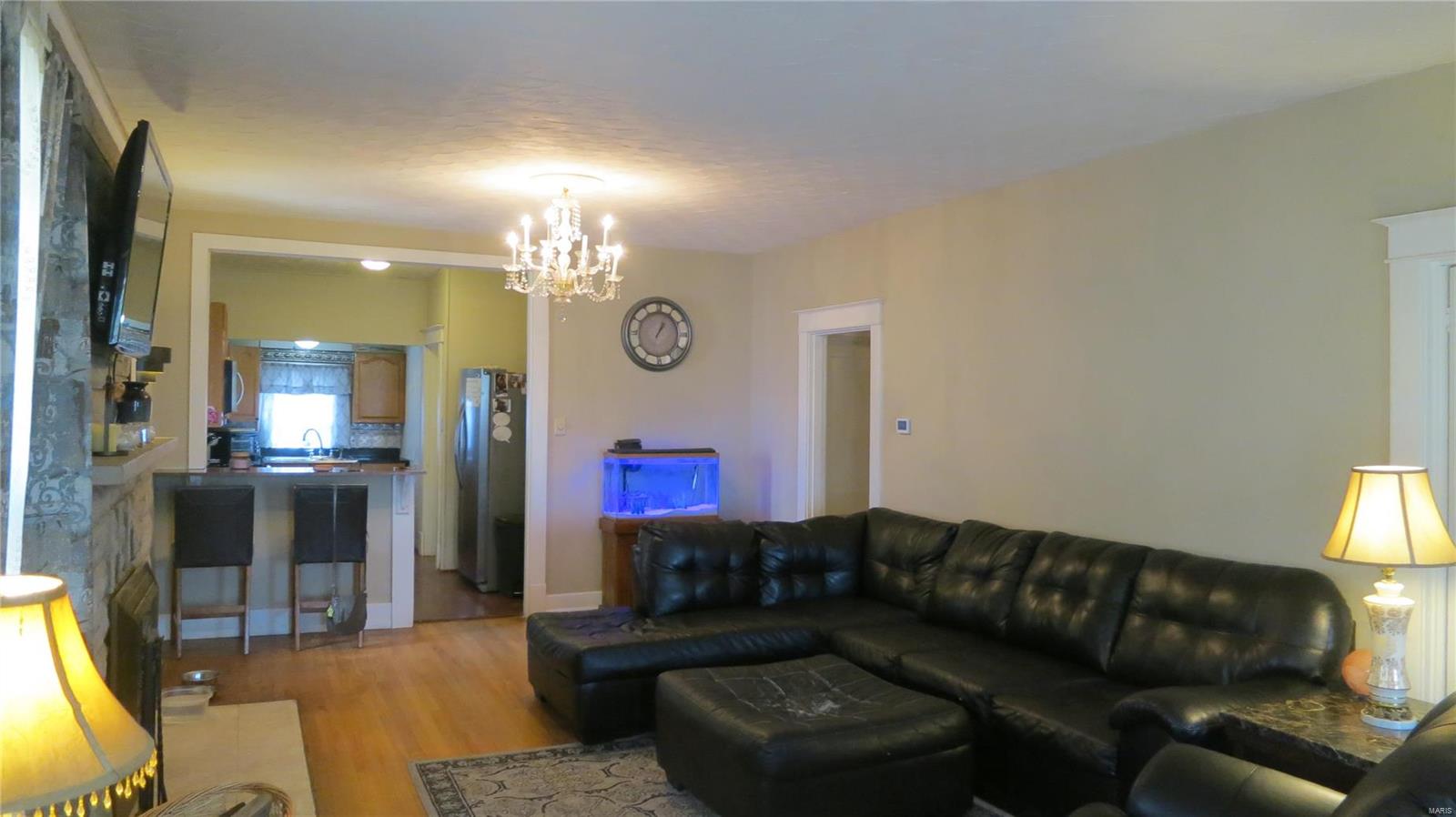 808 Ohio Avenue South Roxana, IL 62087 - Photo 4 of 24 Gallery Image 4