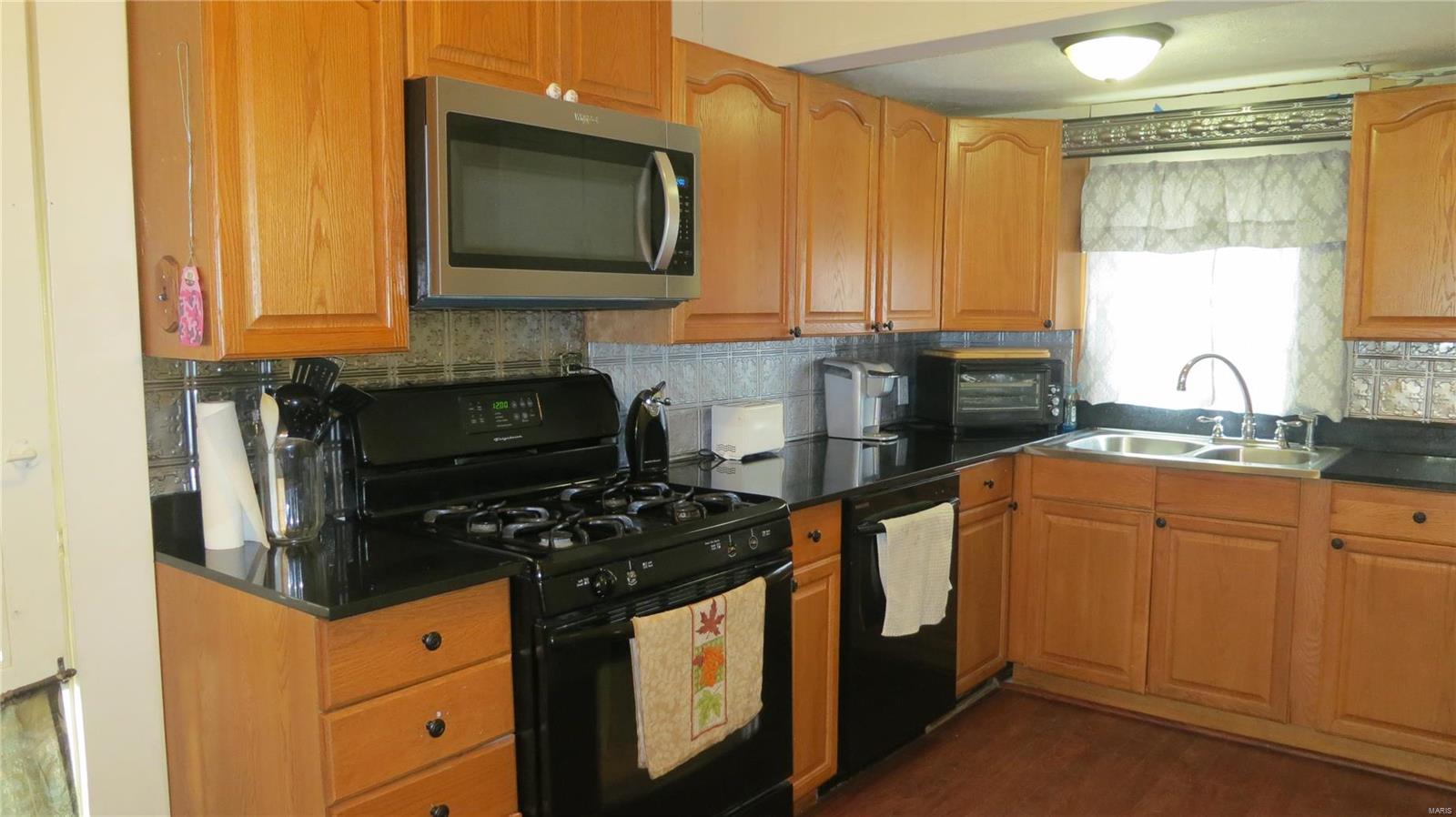 808 Ohio Avenue South Roxana, IL 62087 - Photo 8 of 24 Gallery Image 8
