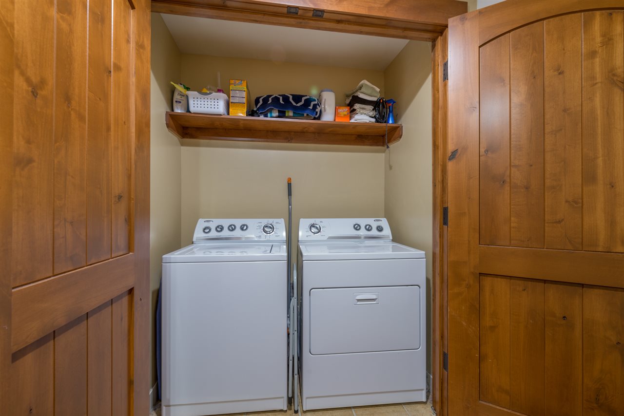 10215 Annies Loop Truckee, CA 96161 - Photo 16 of 21