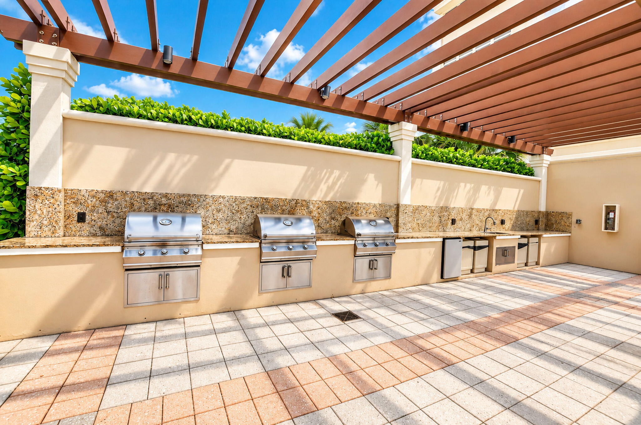 2000 South Ocean Boulevard, Unit 16B Boca Raton, FL 33432 - Photo 71 of 75 102-web-or-mls-DSC_8533