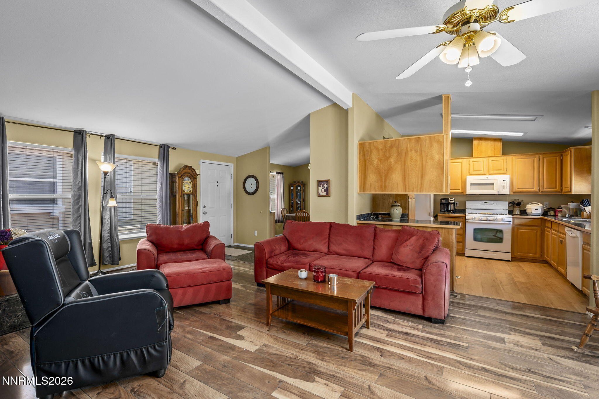 7651 Diamond Pointe Way Reno, NV 89506 - Photo 4 of 20 7-web-or-mls-_DSC0372
