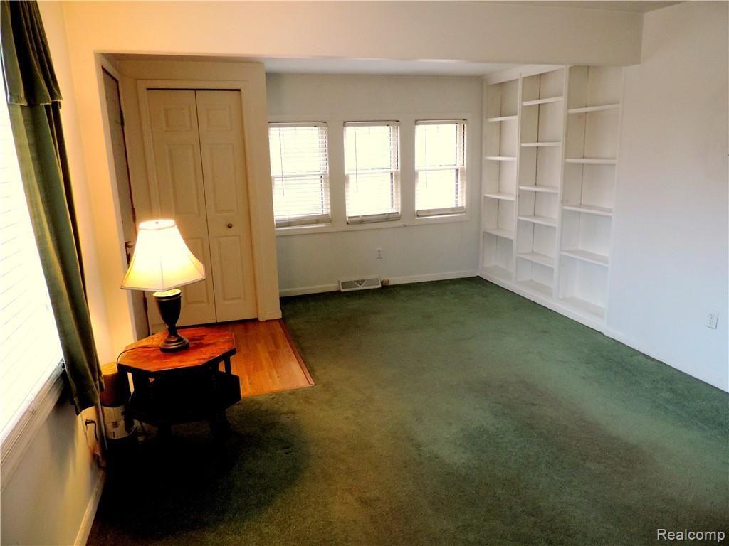 3385 Bathurst Avenue Rochester Hills, MI 48309 - Photo 3 of 19