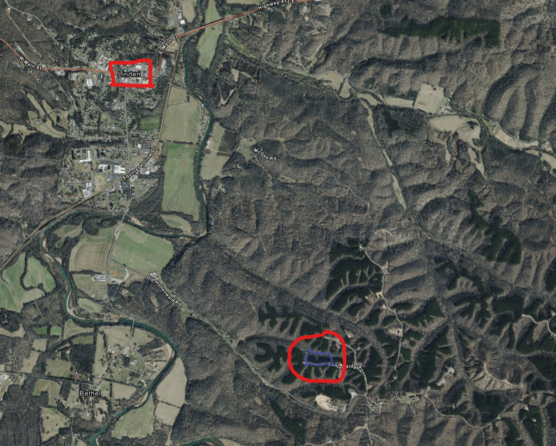 482 Center Ridge Drive Linden, TN 37096 - Photo 14 of 22 a street sign on a tree