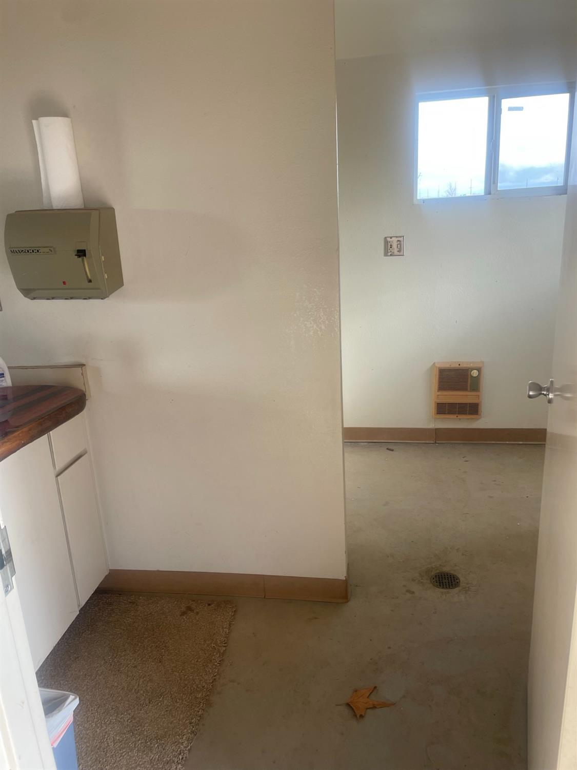 14777 Liberty Road Galt, CA 95632 - Photo 7 of 14 a view of a bathroom with a sink