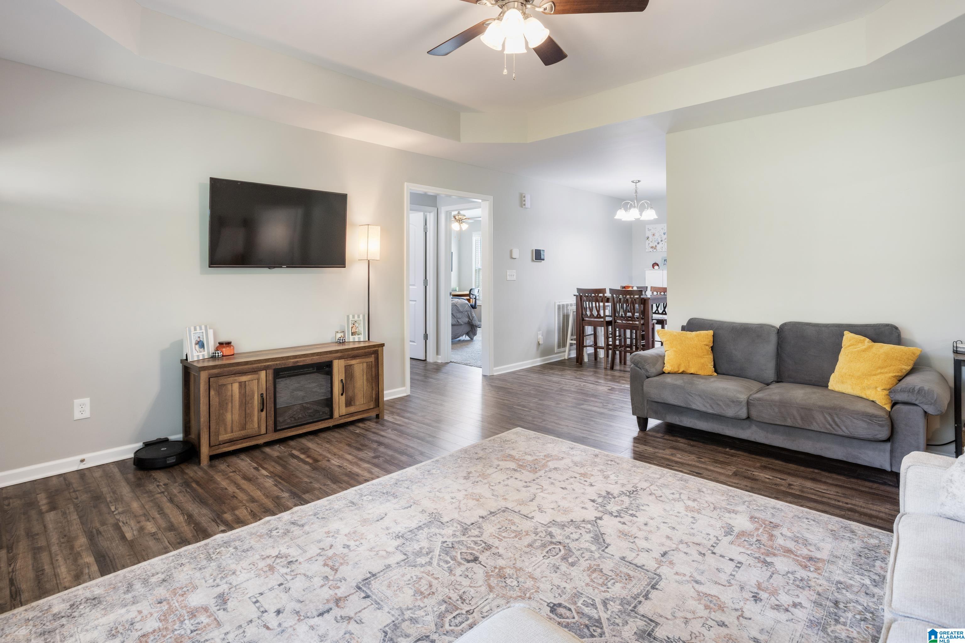 802 Holt Circle Hayden, AL 35079 - Photo 6 of 39