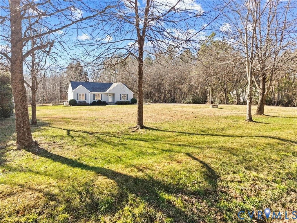 4255 Pierce Road Powhatan, VA 23139 - Photo 27 of 34 View of green lawn