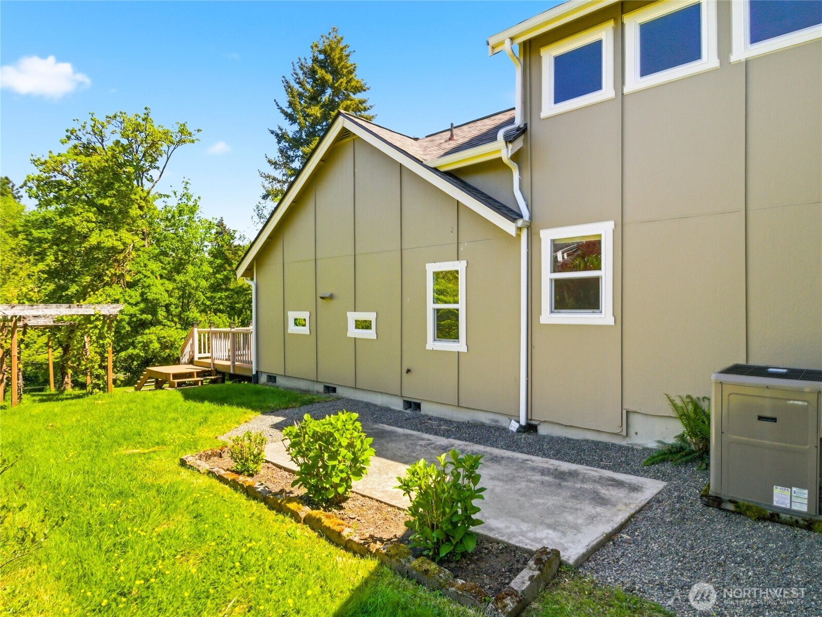 5018 Pleasant Glade Road Northeast Olympia, WA 98516 - Photo 33 of 40