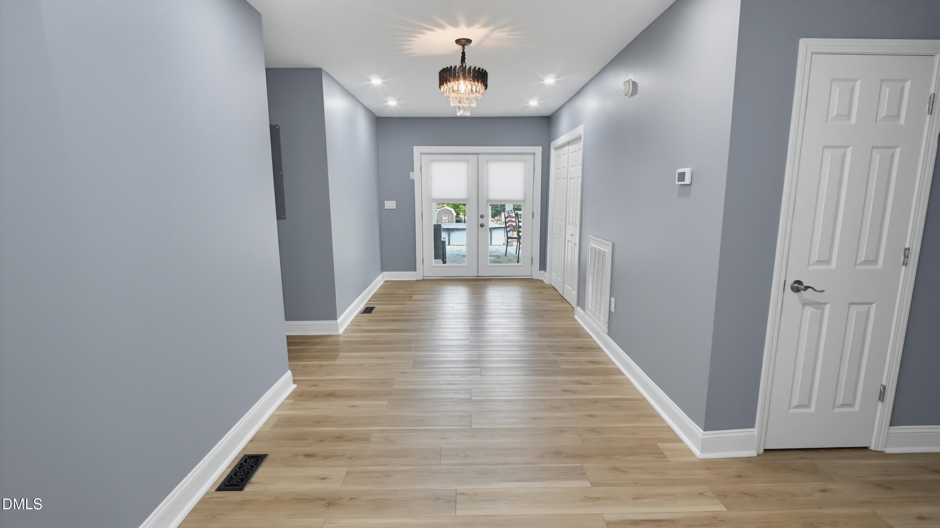 730 NW Boulevard Clinton, NC 28328 - Photo 57 of 68 Hall way leading to rear proch