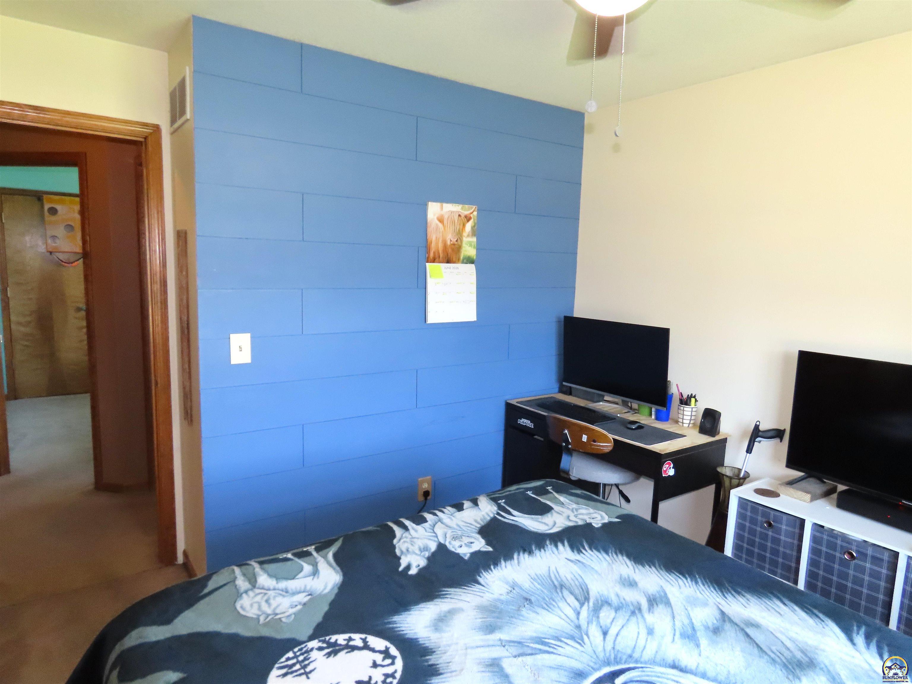 3909 Northwest Fielding Terrace Topeka, KS 66618 - Photo 17 of 33