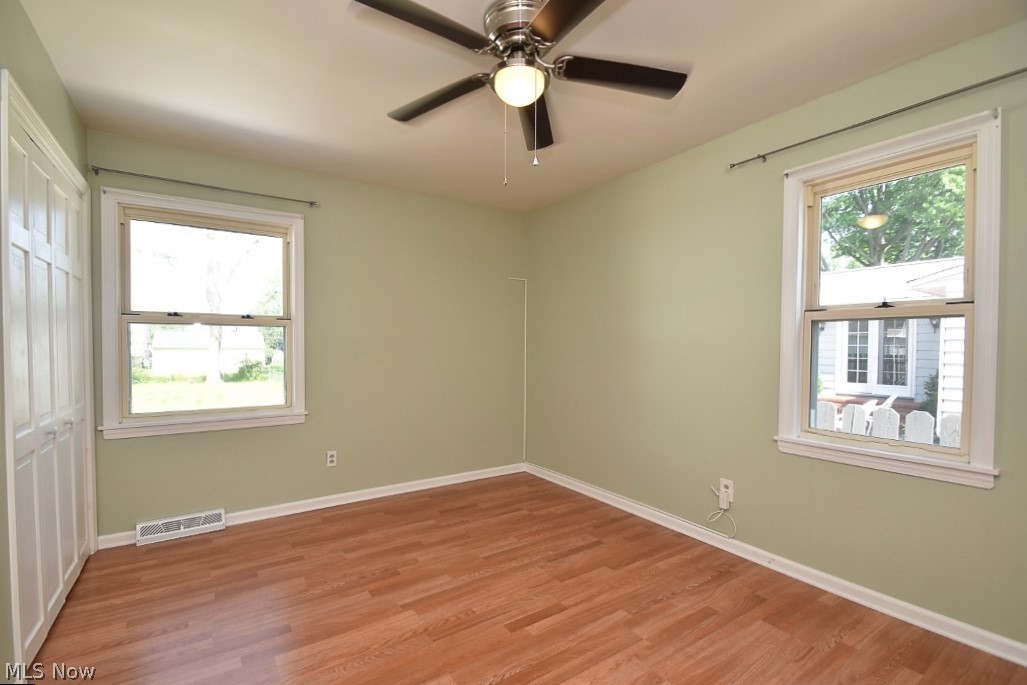 1172 Sunset Road Cleveland, OH 44124 - Photo 14 of 26