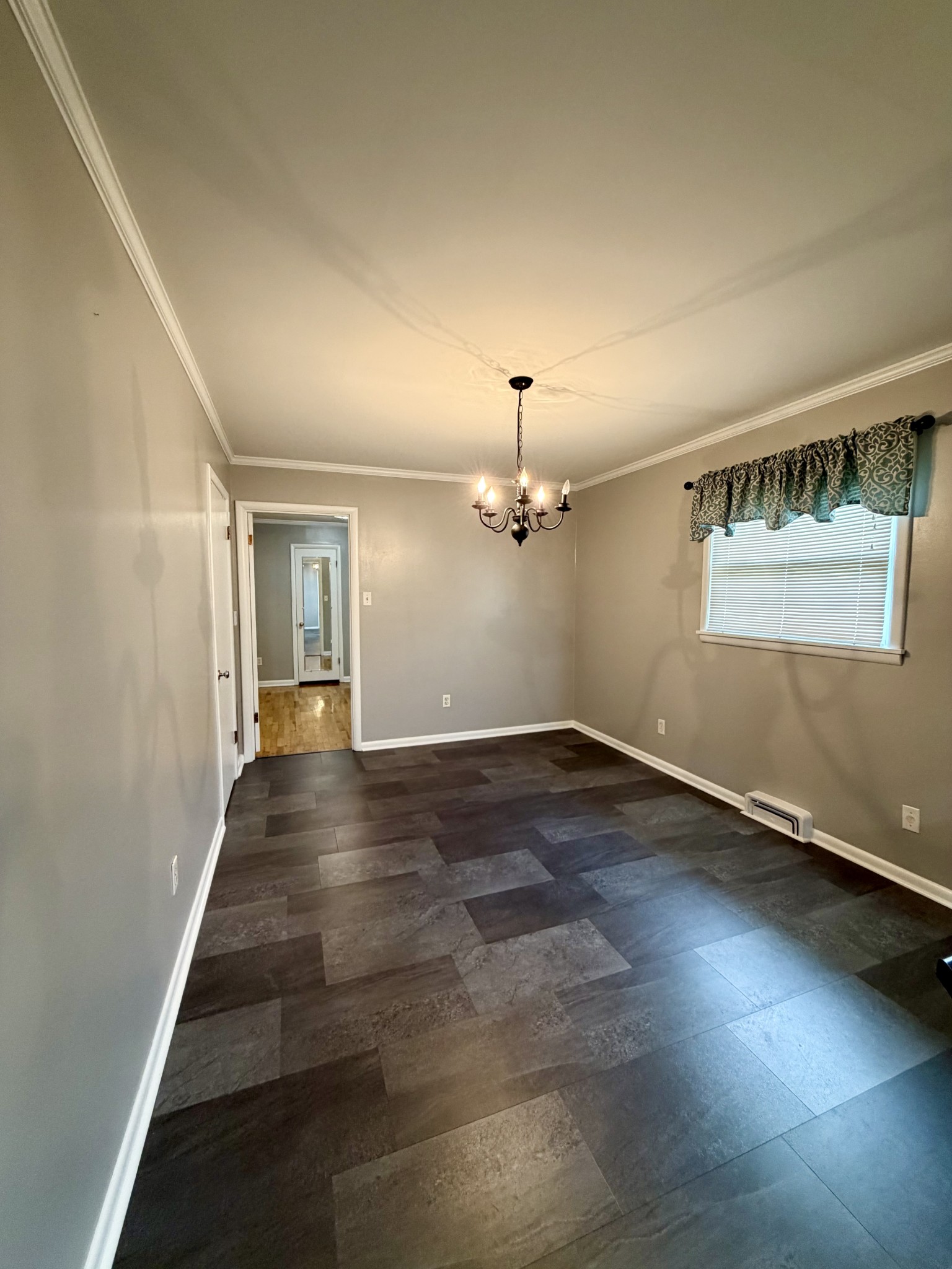 417 7th Street Lawrenceburg, TN 38464 - Photo 10 of 22