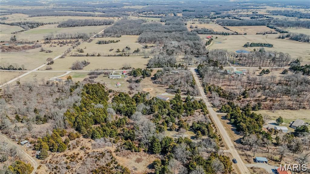 100 Donovan Road Lebanon, MO 65536 - Photo 2 of 4