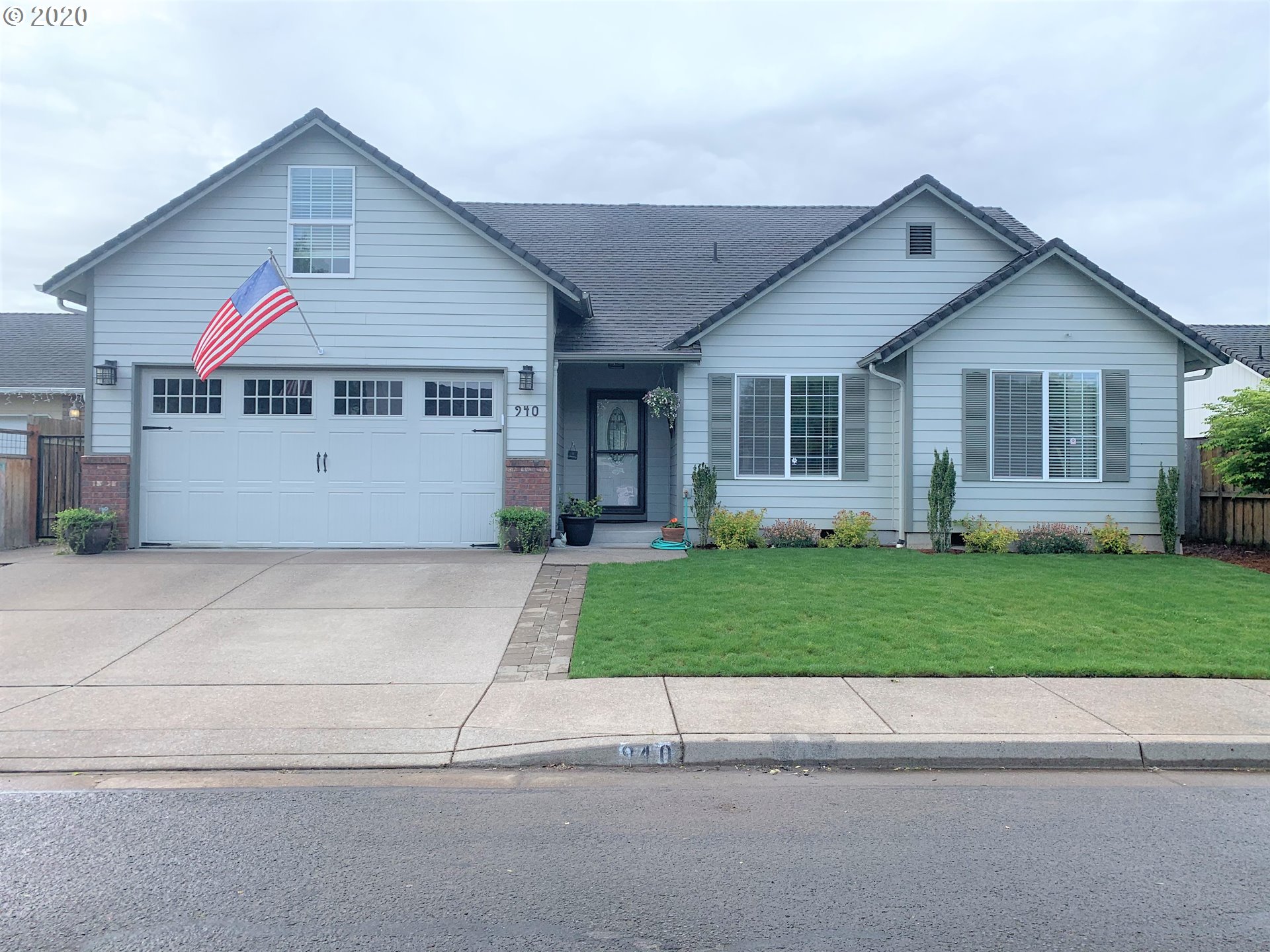 940 65th Place Springfield, OR 97478 - Photo 1 of 30