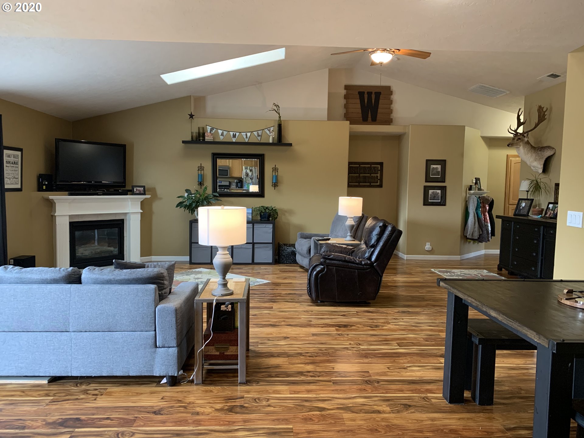 940 65th Place Springfield, OR 97478 - Photo 3 of 30