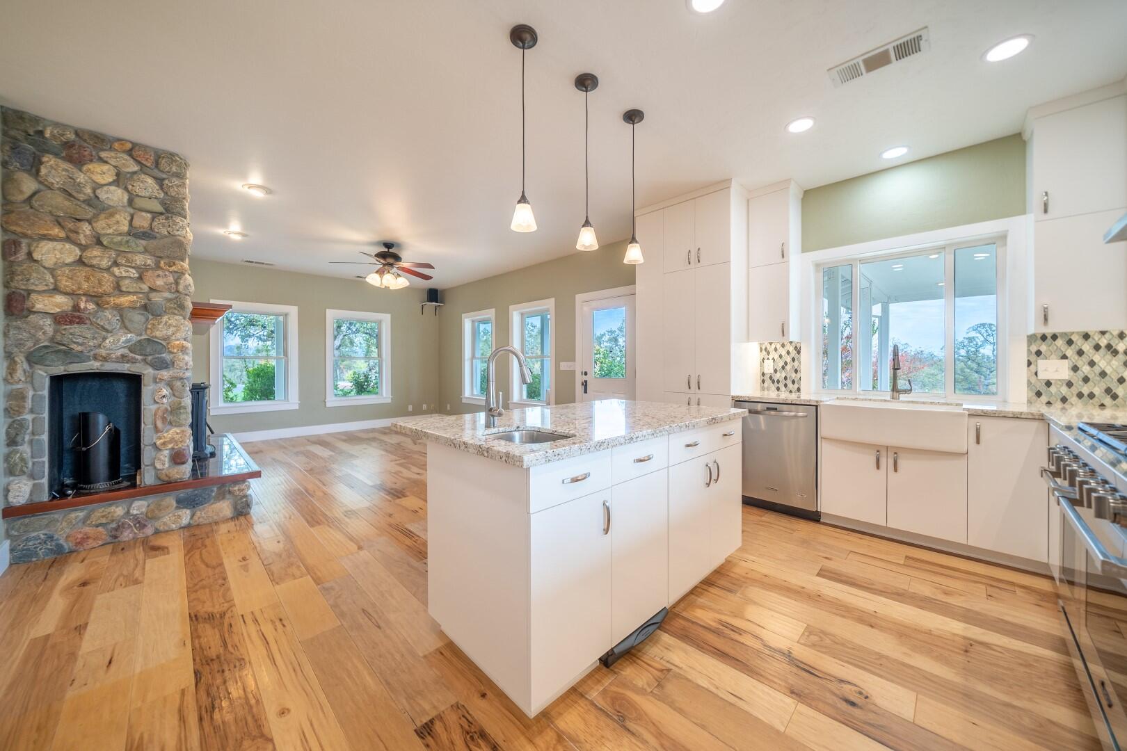 6355 Placer Road Igo, CA 96047 - Photo 81 of 112 Home Interior (9)
