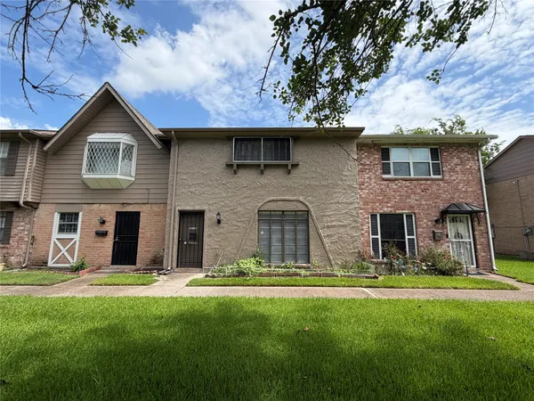 $1,650 | 7214 Crownwest Street, Unit 7214, Houston, TX 77072