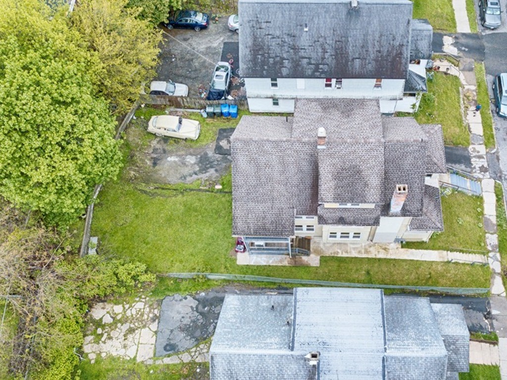 37-39 Longview Street Springfield, MA 01108 - Photo 3 of 30