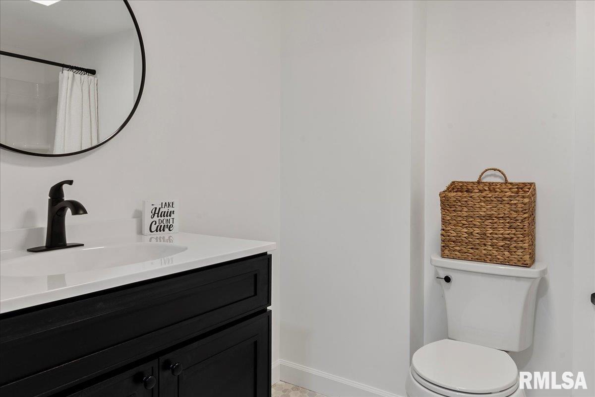 814 Poplar Loop Petersburg, IL 62675 - Photo 36 of 52