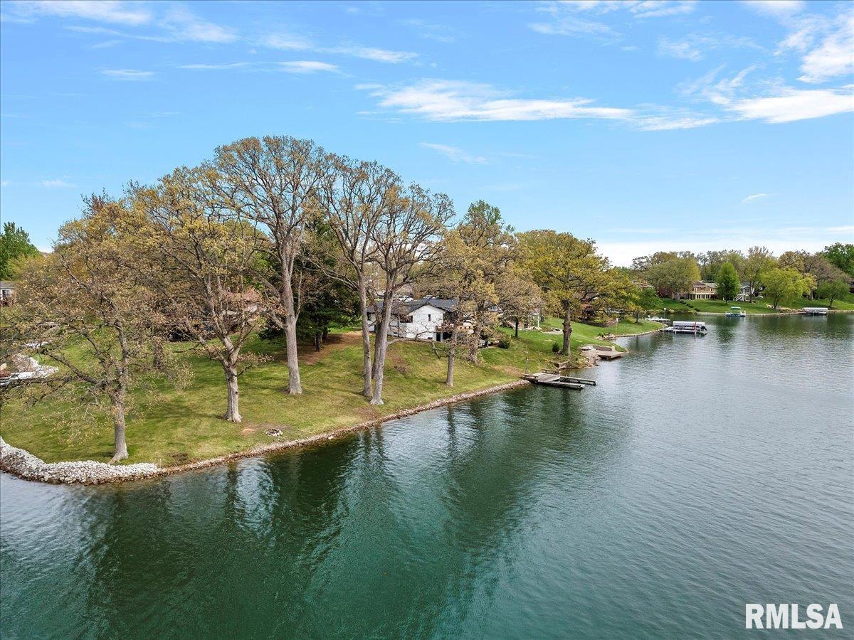 814 Poplar Loop Petersburg, IL 62675 - Photo 40 of 52