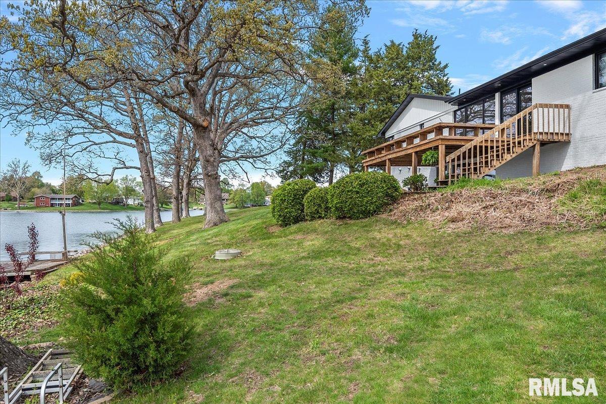 814 Poplar Loop Petersburg, IL 62675 - Photo 49 of 52