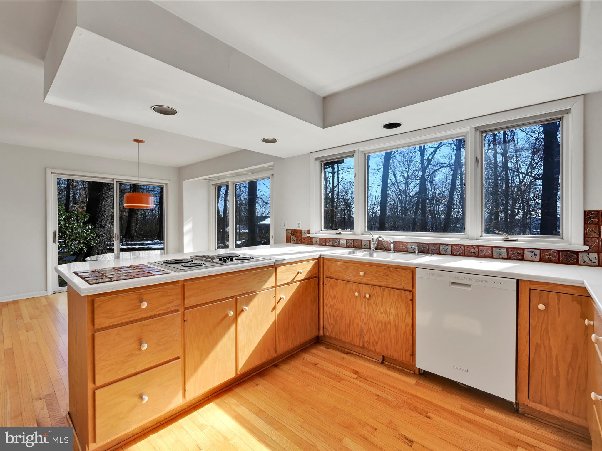 566 Whitford Hills Road Exton, PA 19341 - Photo 14 of 45 Kitchen