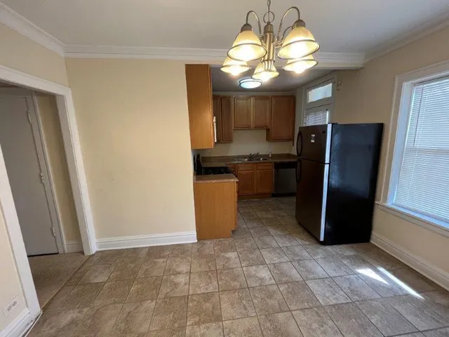 $144,900 | 7212 Jackson Boulevard, Unit 2E, Forest Park, IL 60130