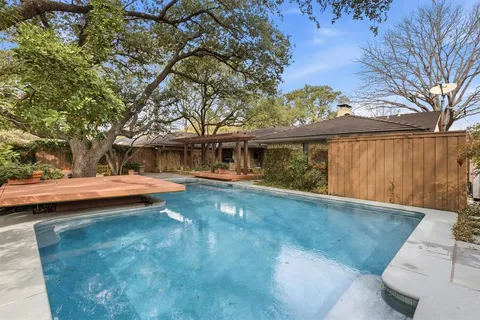 $995,000 | 6720 Regalbluff Drive, Dallas, TX 75248