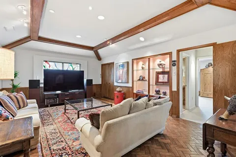 $995,000 | 6720 Regalbluff Drive, Dallas, TX 75248