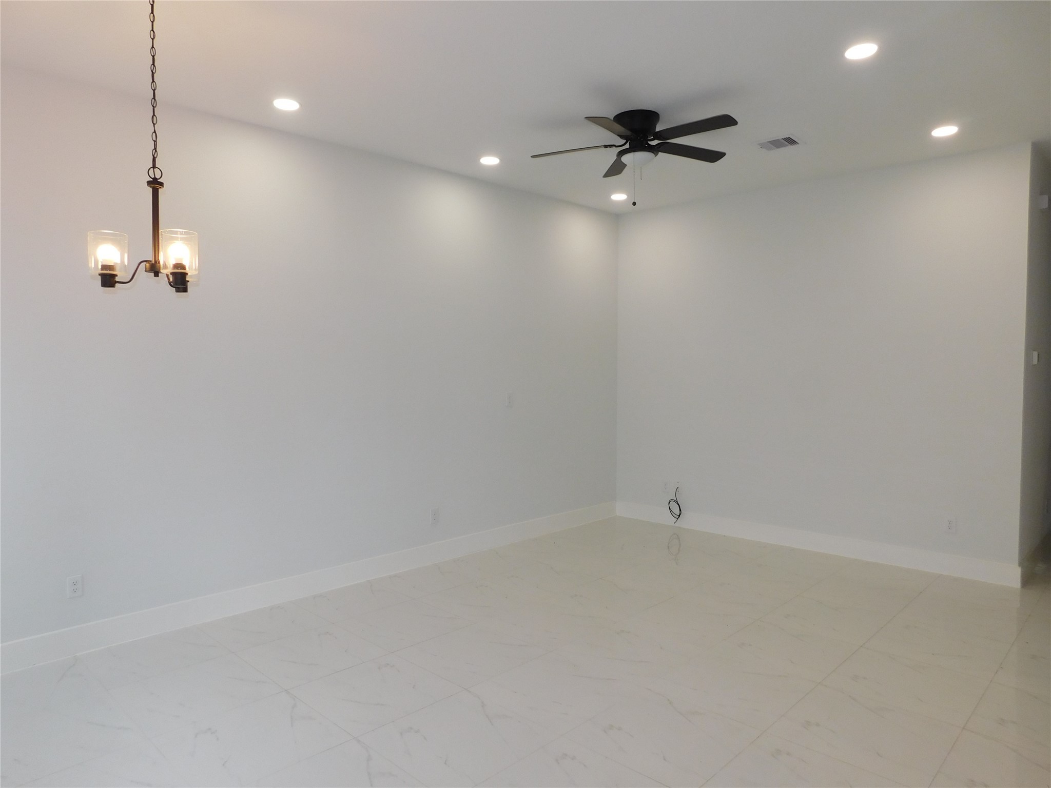 7002 South Hall Street, Unit B Houston, TX 77028 - Photo 2 of 9
