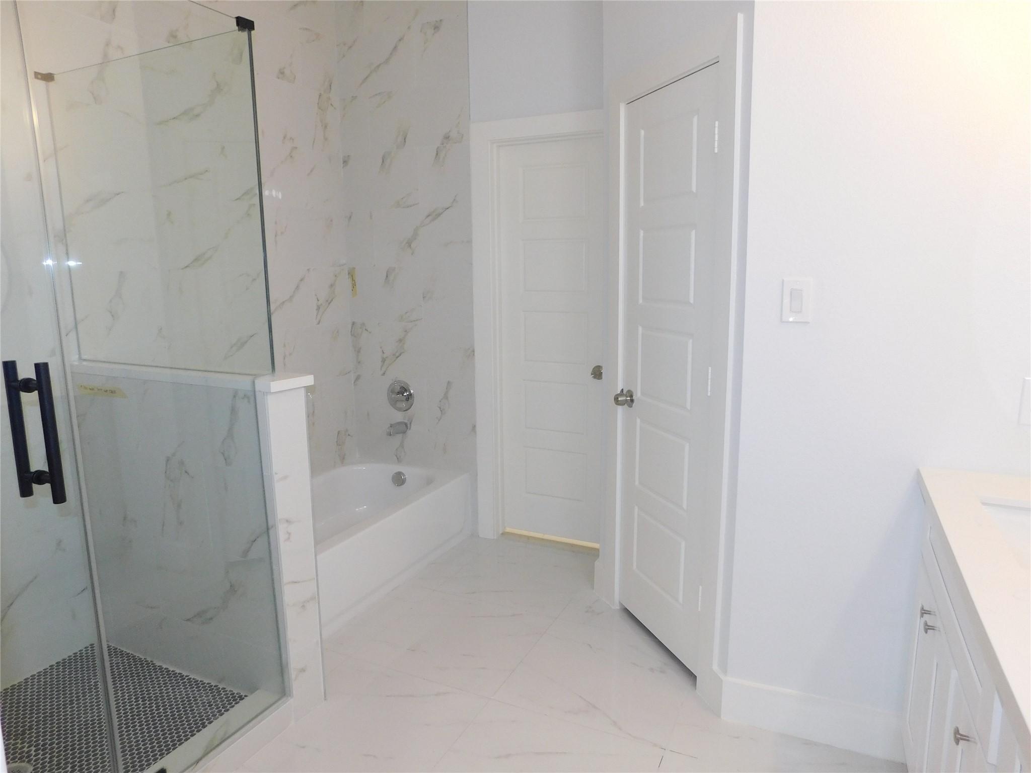 7002 South Hall Street, Unit B Houston, TX 77028 - Photo 8 of 9