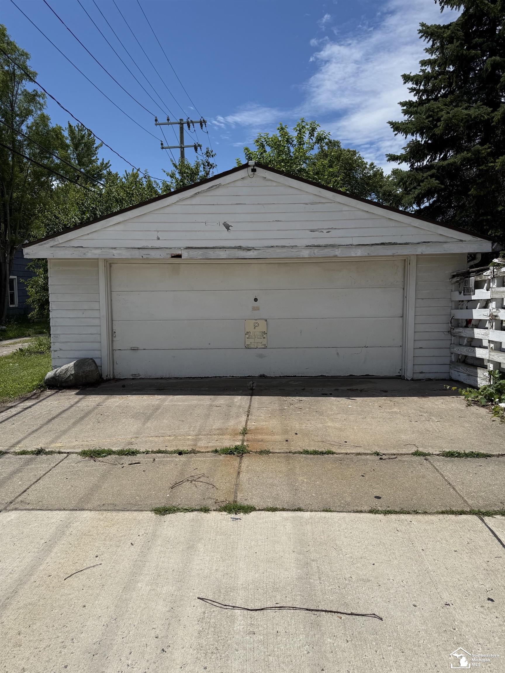 474 Riverview Avenue Monroe, MI 48162 - Photo 2 of 16