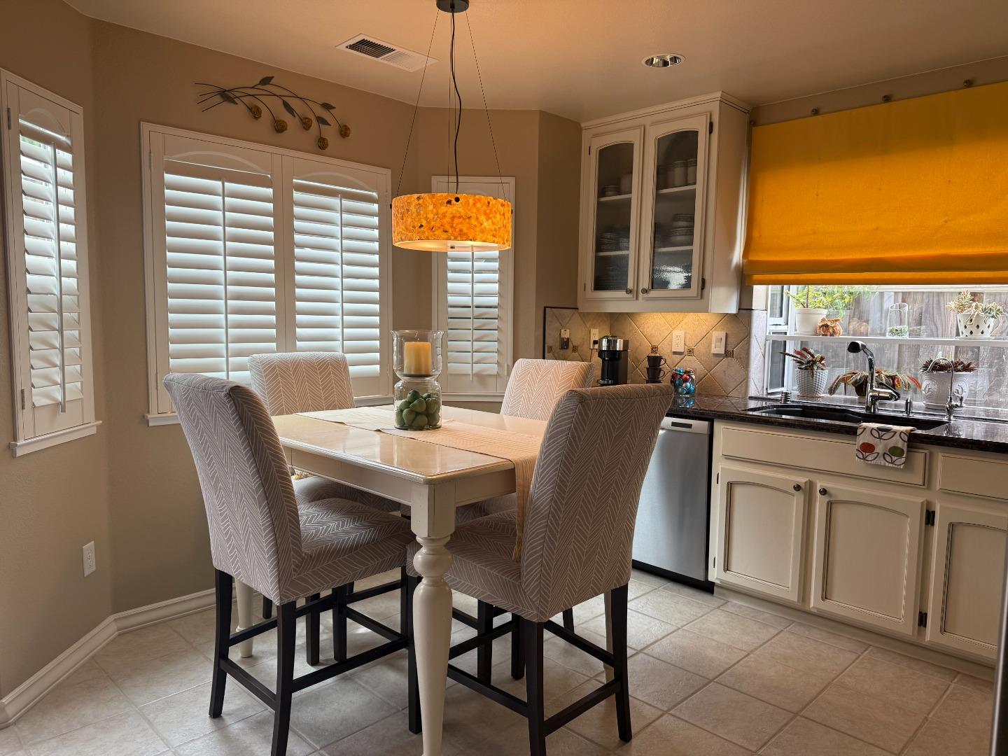 7389 Forsum Road San Jose, CA 95138 - Photo 11 of 40