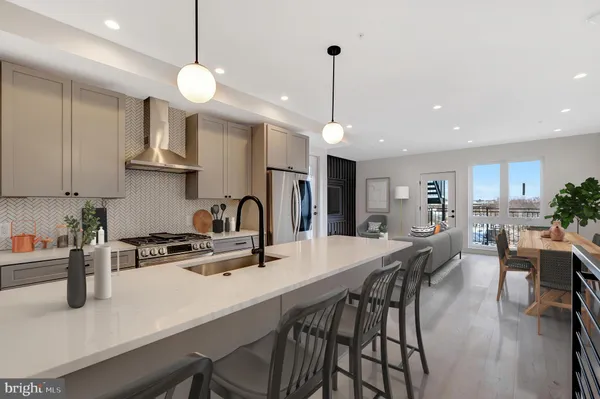 $4,999 | 2121 3rd Street Northeast, Unit 2, Washington, DC 20002