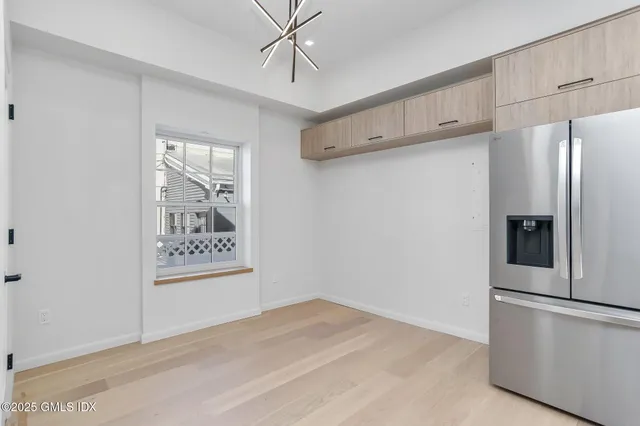 $10,000 | 63 Church Street, Unit 1F, Greenwich, CT 06830