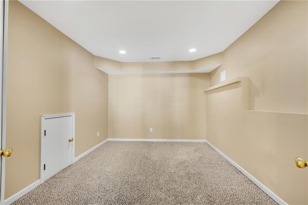 161 Brook Lane Roswell, GA 30075 - Photo 43 of 66