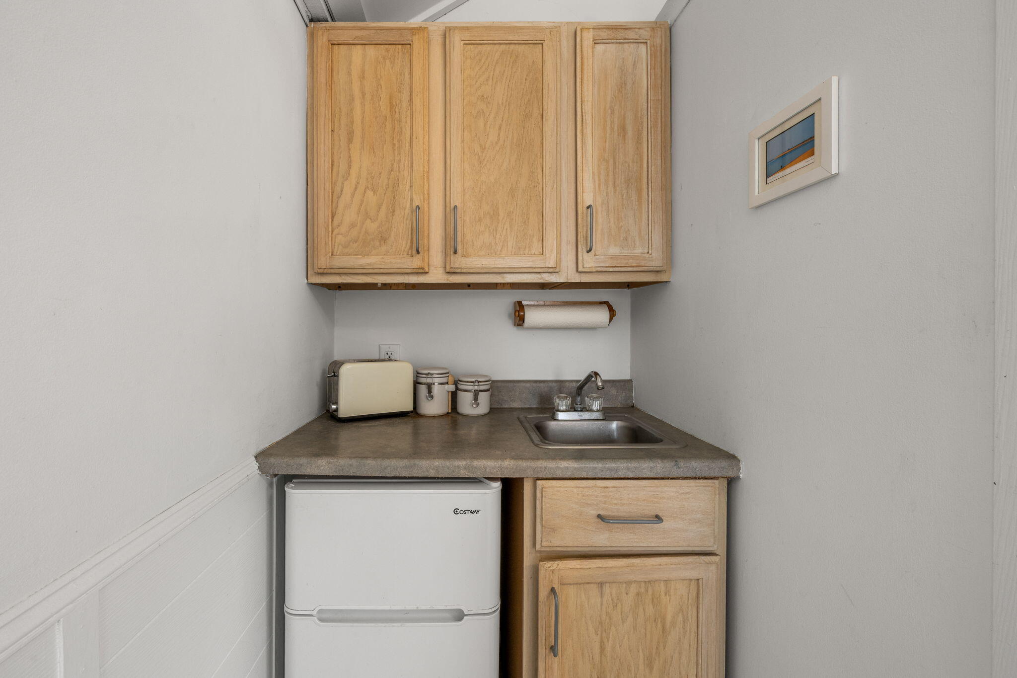 17 Shore Road, Unit 2 Truro, MA 02666 - Photo 9 of 19 11-web-or-mls-17-shore-rd