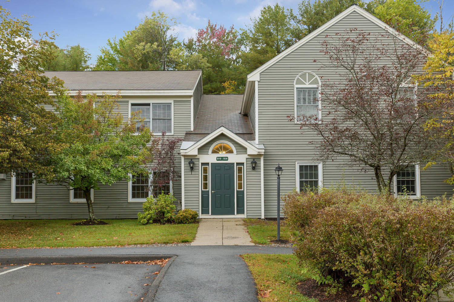 35 Somerset, Unit 35B Freeport, ME 04032 - Photo 2 of 27 35 Somerset Freeport ME 04032-large-002-