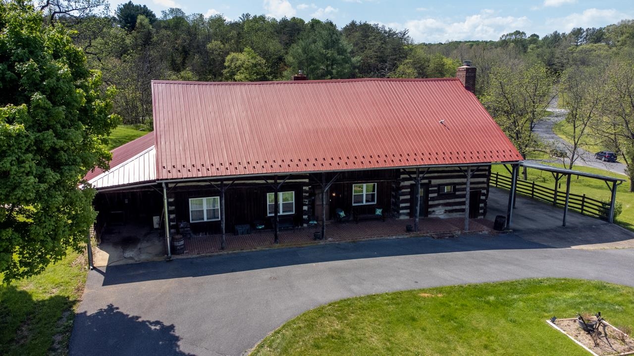 916 Union Church Road Churchville, VA 24421 - Photo 1 of 74