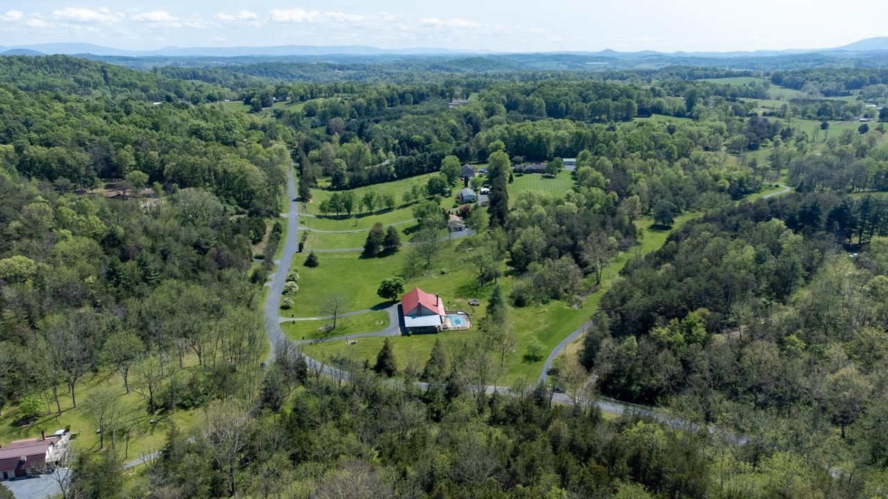 916 Union Church Road Churchville, VA 24421 - Photo 62 of 74 an aerial view of a house with a yard